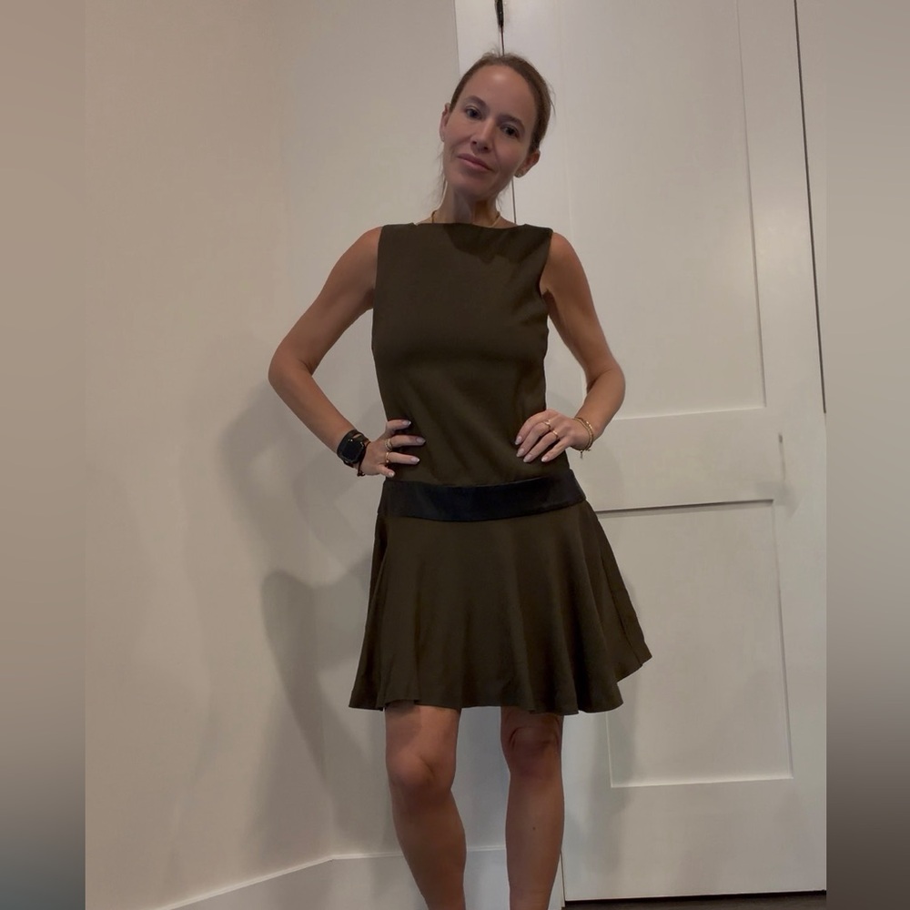 Alice + Olivia Sample Olive Drop Waist Dress With Leather Detailing Size 4 - Picture 6 of 15